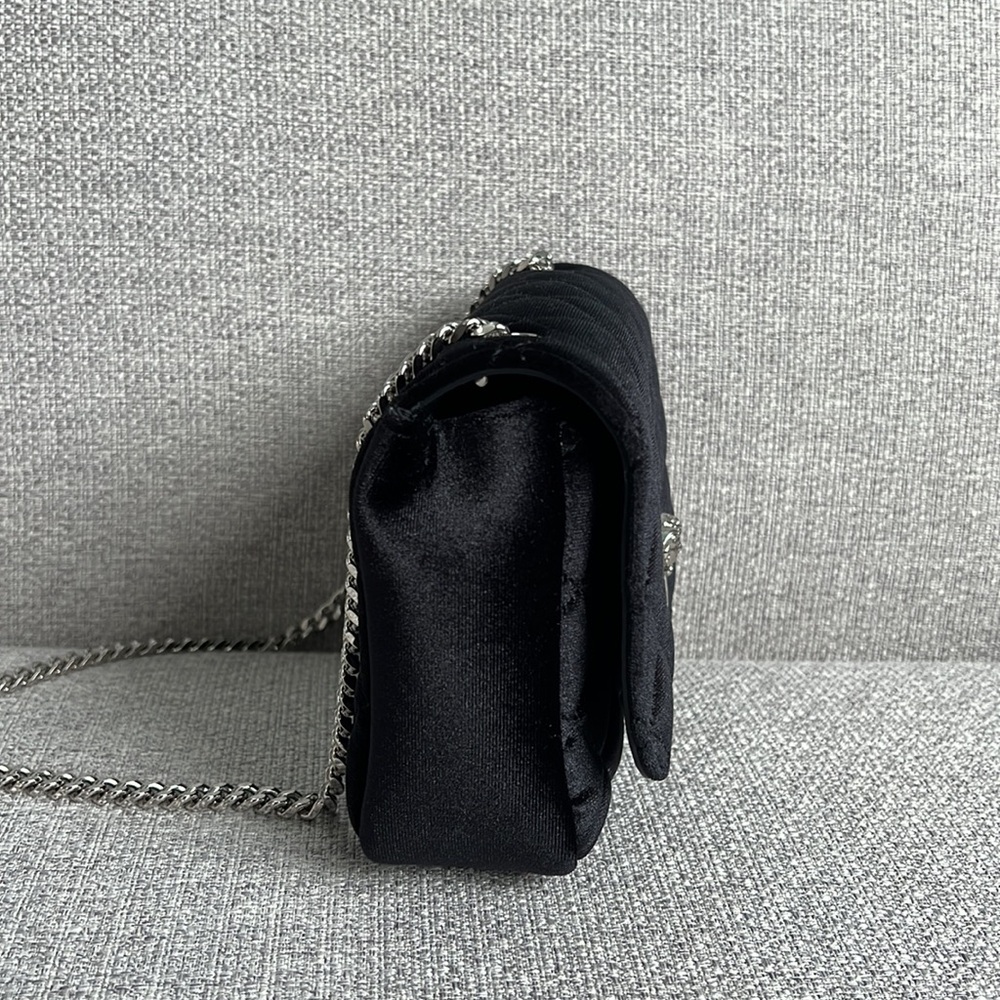 One day SALE!! Versace La Medusa icon velvet leather quilted crossbody bag NEW - Picture 4 of 9